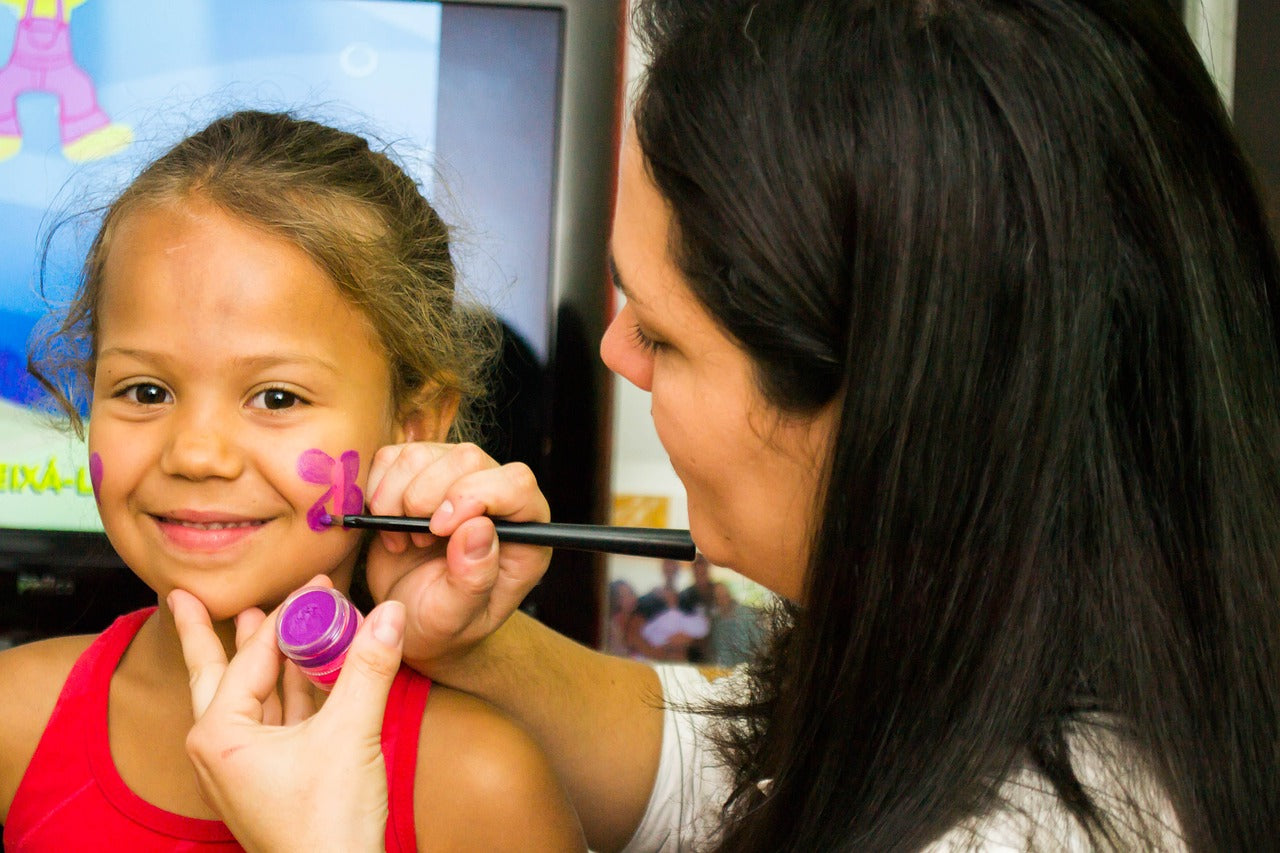 natural skin care tips - homemade toxic-free face paint